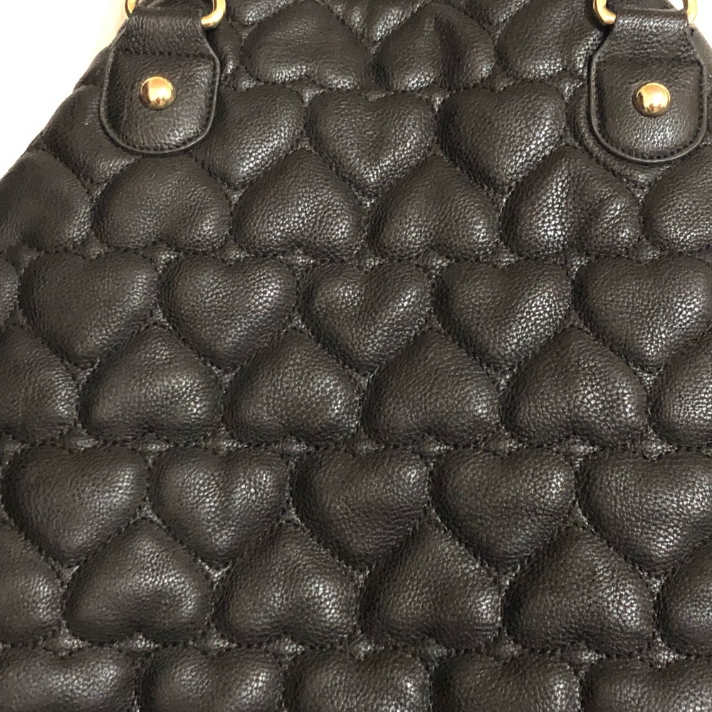 Betsey Johnson Quilted Heart Purse Hand Bag - Picture 4 of 8